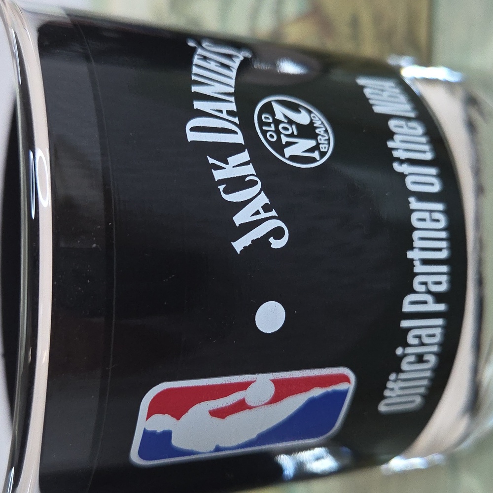 Jack Daniel's NBA 3 Glass Rock Tumbler Set. Excelant Conditon